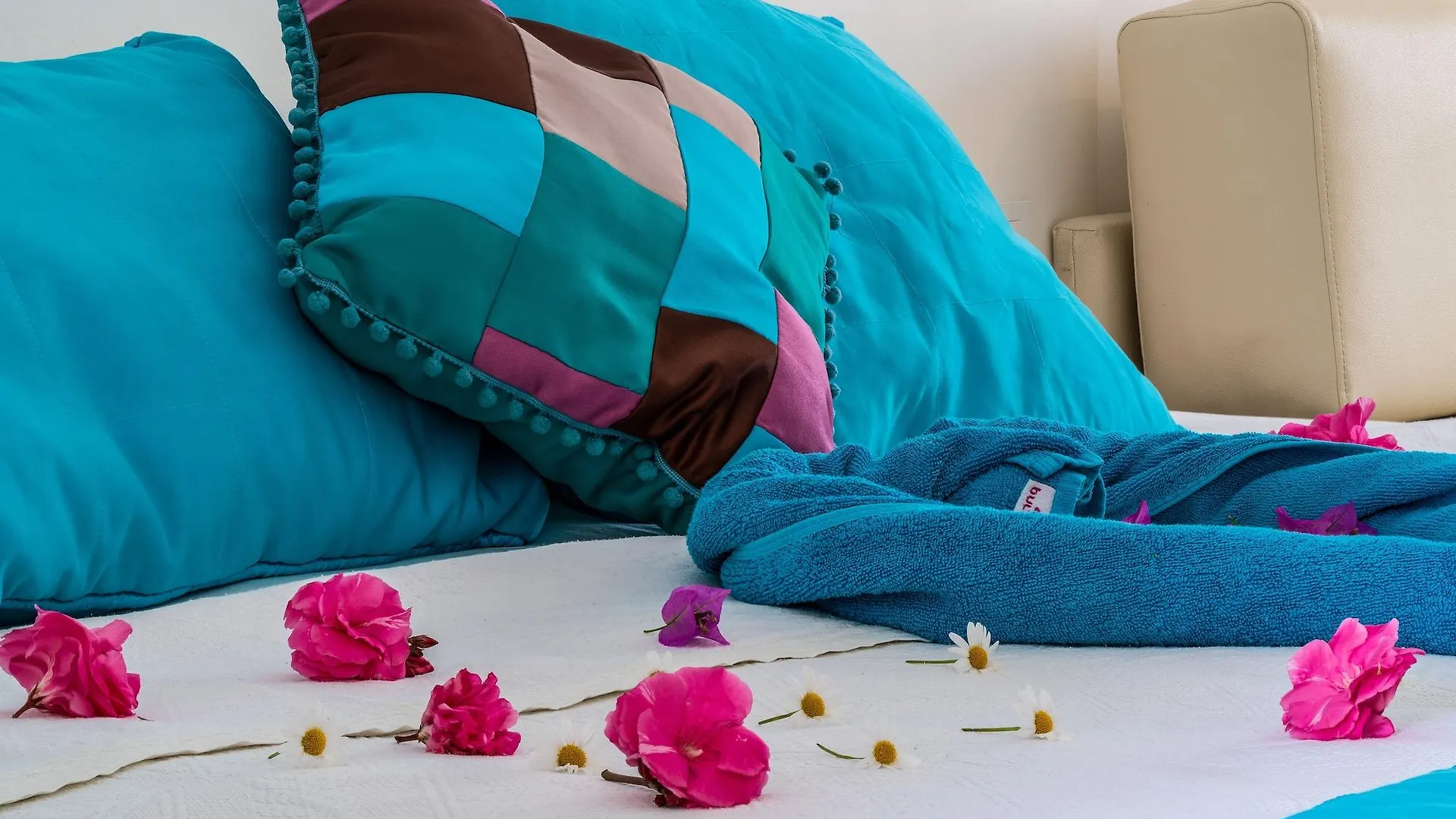 Otel Yeni Çeşme