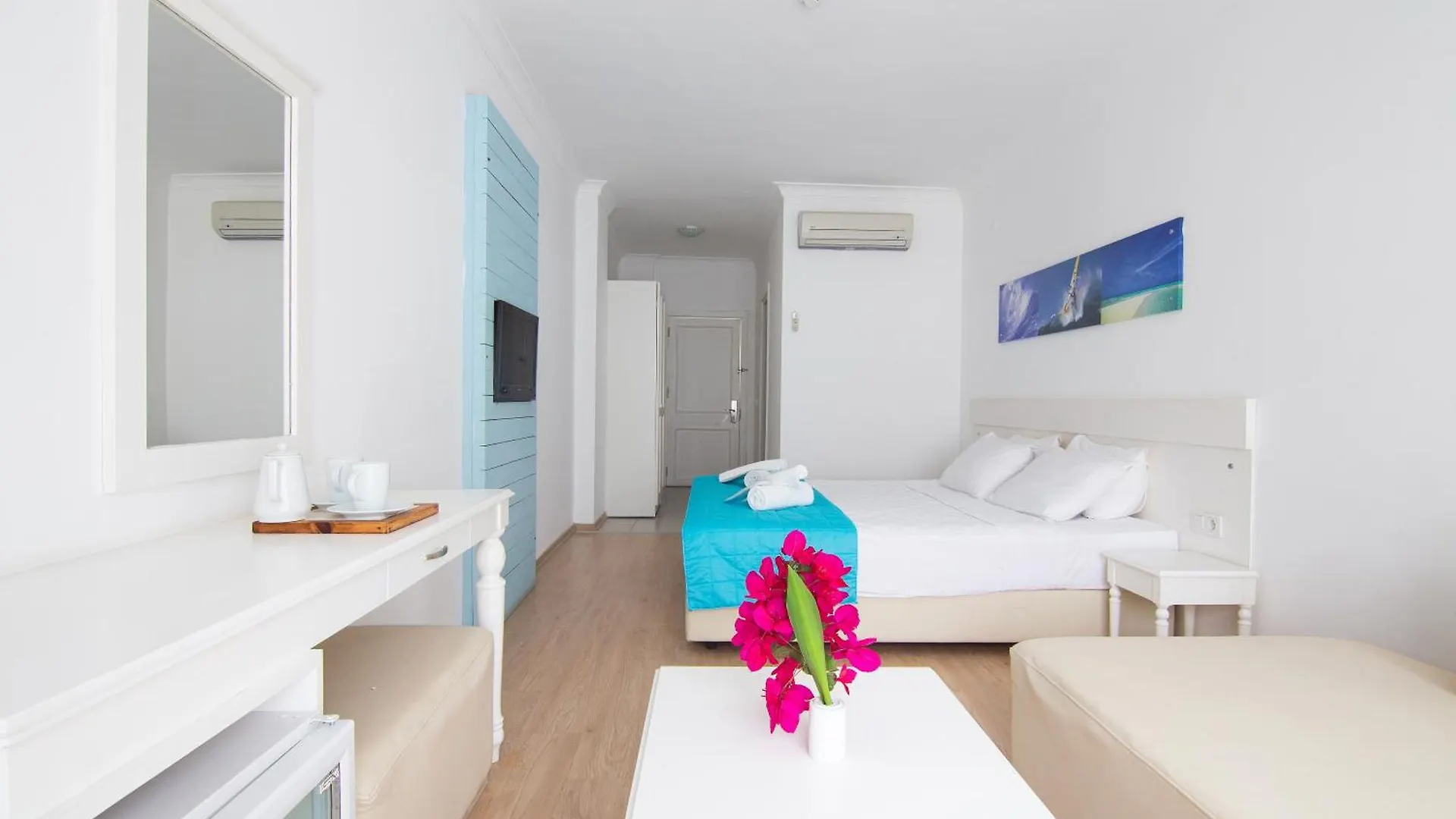 Otel Yeni Cesme 3*,  Turkey